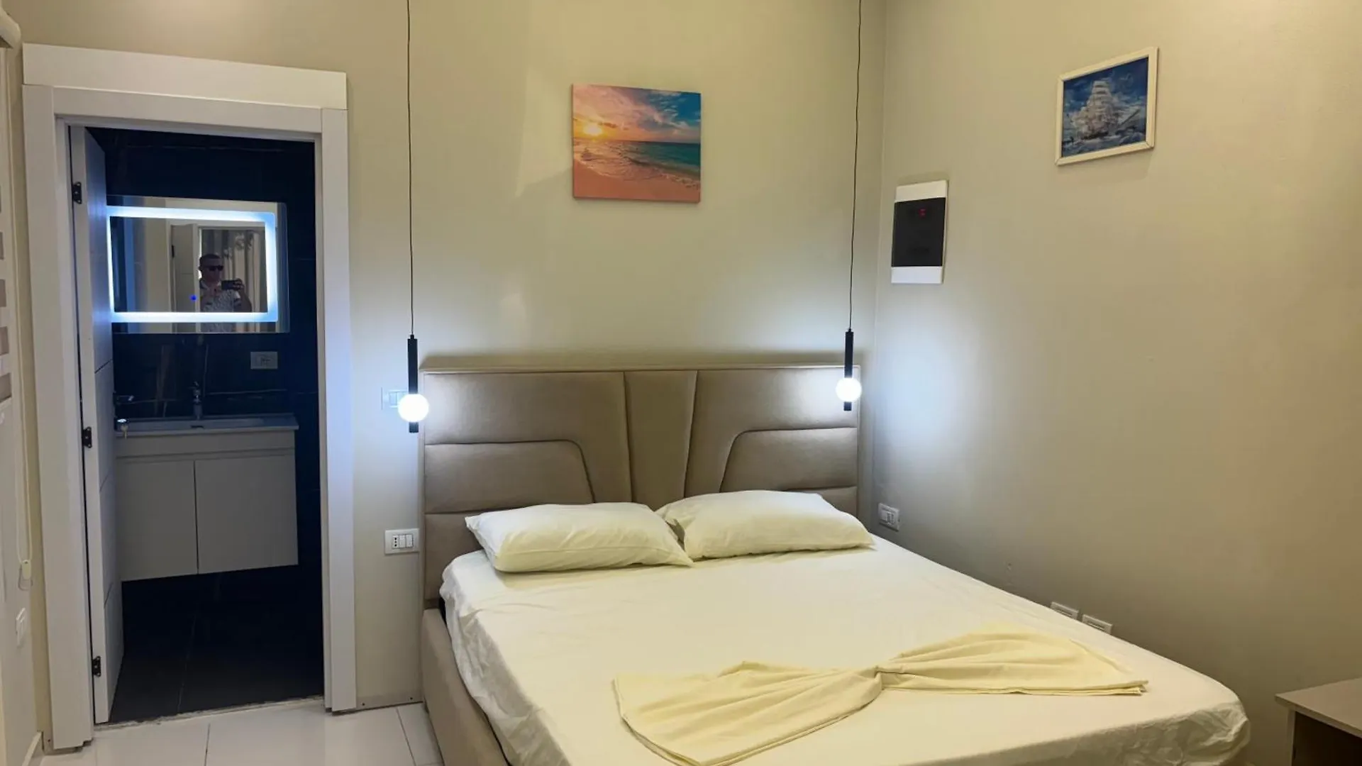 Louis Apartment Vlore 0*,  Albania
